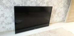 LG 42LS560T. LED ����