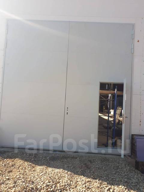 Распашные утепленные ворота, под заказ в Уссурийске