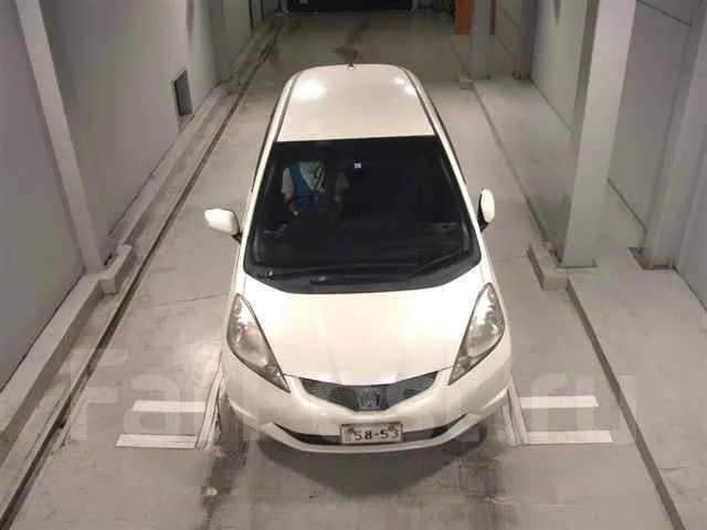 Honda Fit. ��������, ��������, 1.3 (100��.�.), ������, 68����. ��, �/�, ��� ���. ��� ����� �� ������������ ����