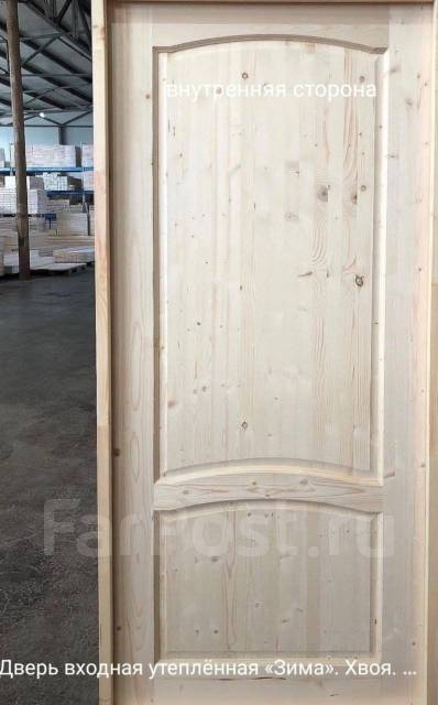 Входные деревянные двери из дуба лиственницы и сосны в СПб. Утепленные двери из дерева под заказ