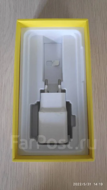 Xiaomi Pocophone F1. �/�, �����, 3G, 4G LTE, Dual-SIM ����