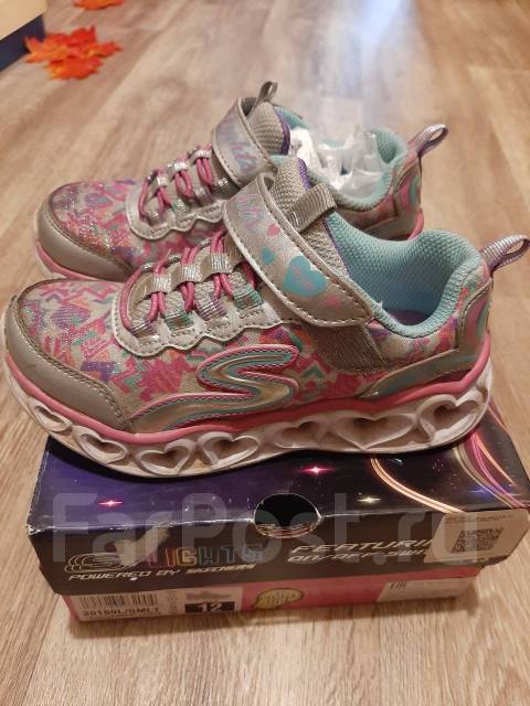 Sketchers 28 hot sale