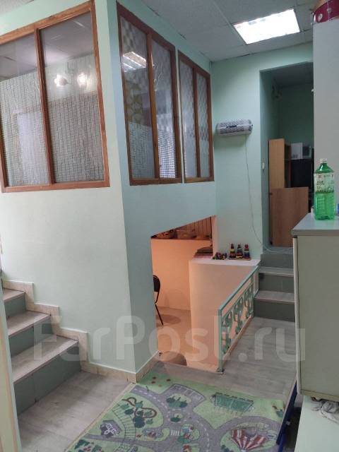 Помещение на первом этаже жилого дома с отдельным входом, 57,0 кв. м ...