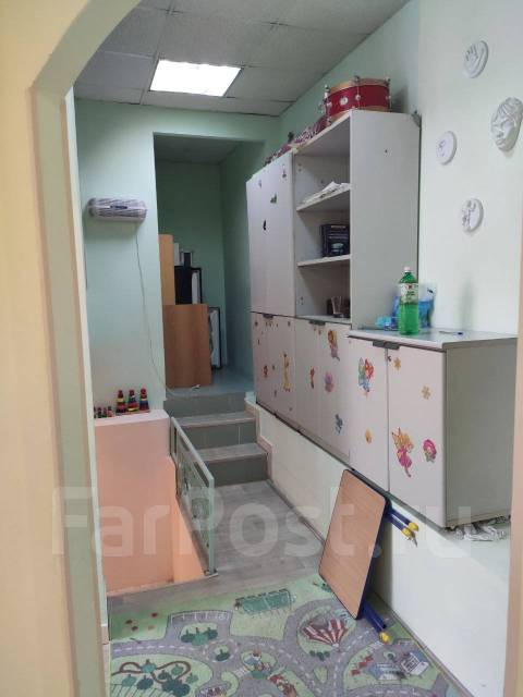 Помещение на первом этаже жилого дома с отдельным входом, 57,0 кв. м ...