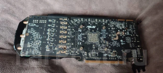 Radeon HD 7950 ����