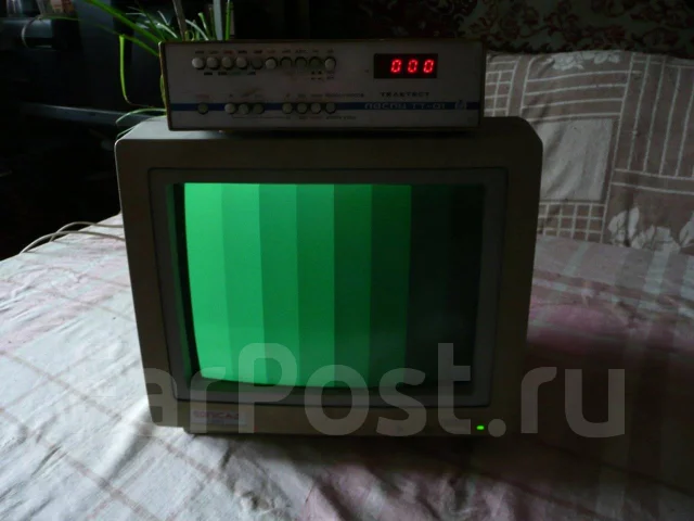 ViewSonic. 10", ���������� ��� (CRT) ����