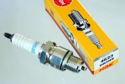 ����� ��������� Honda BF7.5, BF8, BF9.9, BF10 DR5HS NGK ����