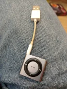 Apple iPod shuffle. ����