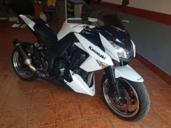 Kawasaki Z 1000 ����
