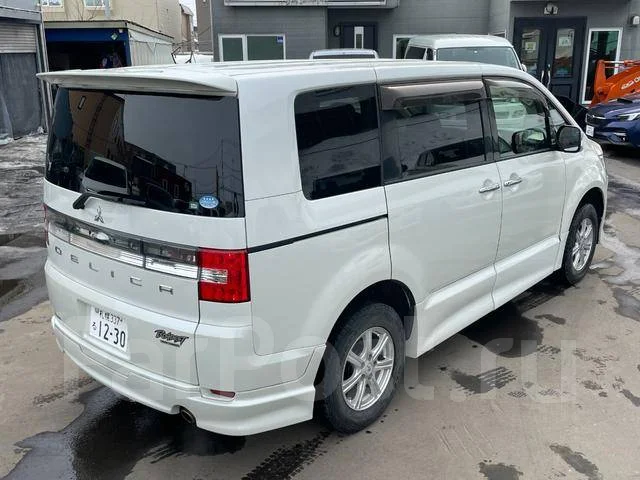 Mitsubishi Delica D:5. ��������, 4wd, 2.4, ������, 64����. ��, �/�. ��� ����� �� ������������ ����
