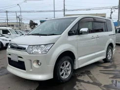 Mitsubishi Delica D:5. ��������, 4wd, 2.4, ������, 64����. ��, �/�. ��� ����� �� ������������ ����