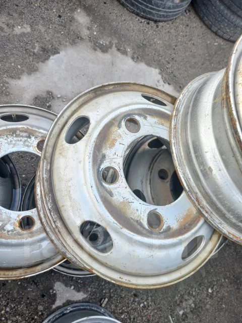 Isuzu. 5.5x16", 5x197 ����
