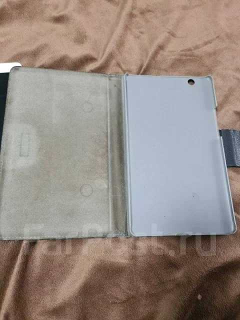 Huawei MediaPad M3 ����