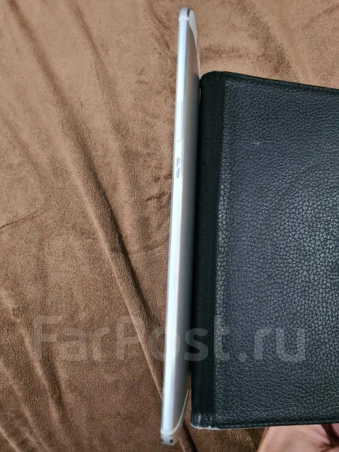 Huawei MediaPad M3 ����