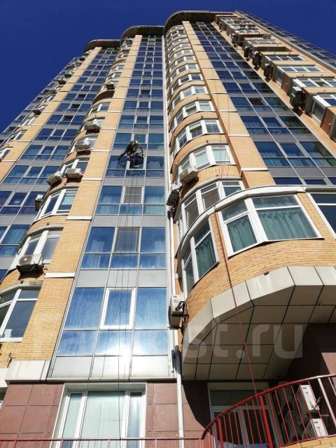 Мойка окон, чистка фасада, высотный клининг. Промышленный альпинизм ...