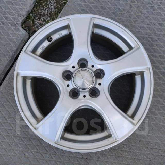 Violento. 6.0x15", 5x100, ET43, �� 51���. ����