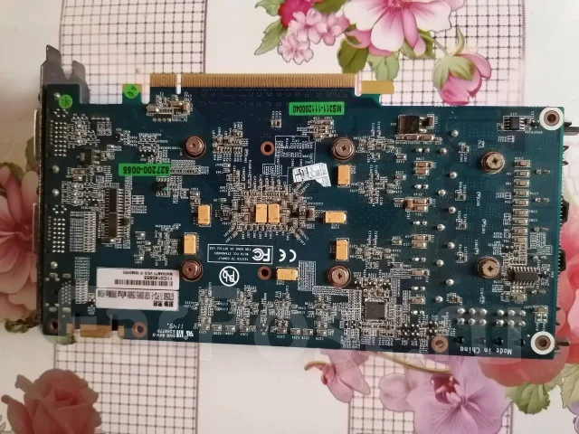 GeForce GTX 560 Ti ����