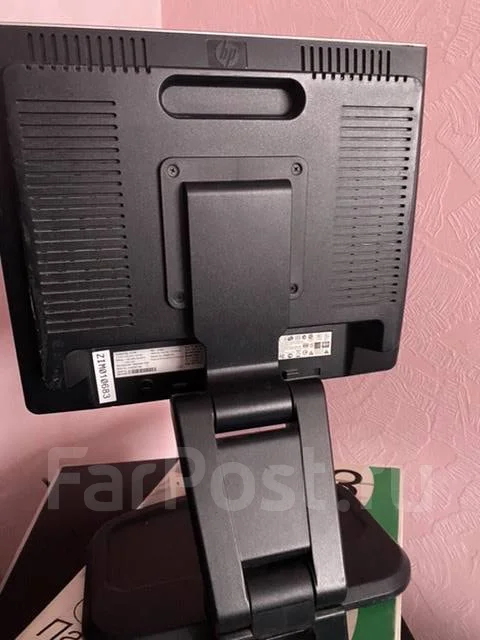 Продам монитор НР для компьютера, б/у, в наличии. Цена: 3 000₽ в Хабаровске