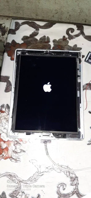 Apple iPad 2. ������ 64 �� ����
