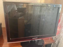 Samsung. 20" ����