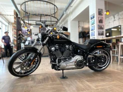 Harley-Davidson Breakout FXSB. 1 868����. ��., ��������, ���, ��� ������� ����