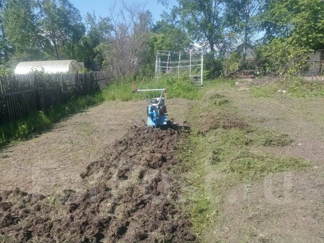 Вспашка земли в Хабаровске