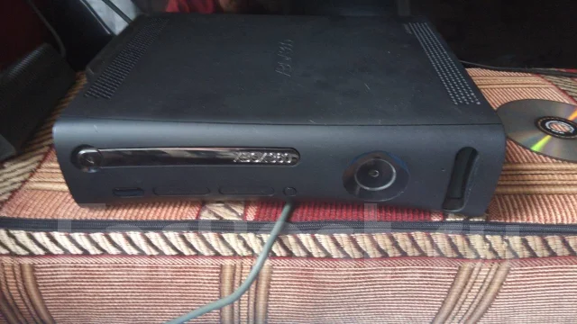 Microsoft Xbox 360 ����