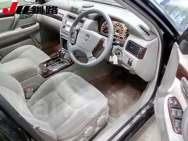 Toyota Crown. �������, 4wd, 2.5 (196��.�.), ������, 41����. ��, �/�, ��� ���. ��� ����� �� ������������ ����