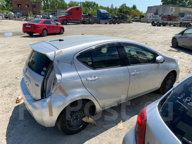 Toyota Aqua. NHP10, 1NZFXE ����