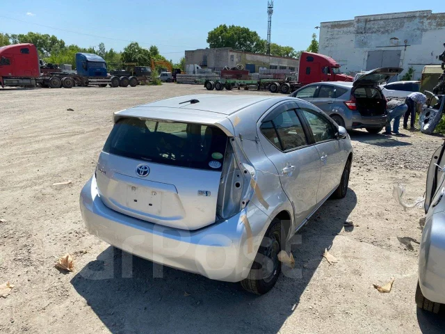 Toyota Aqua. NHP10, 1NZFXE ����