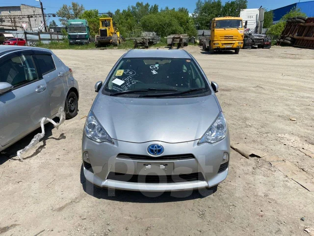 Toyota Aqua. NHP10, 1NZFXE ����