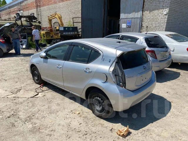 Toyota Aqua. NHP10, 1NZFXE ����