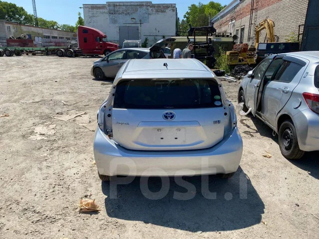 Toyota Aqua. NHP10, 1NZFXE ����