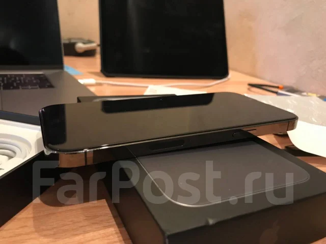 Apple iPhone 13 Pro Max. �/�, 256 ��, ������, 4G LTE, 5G, ����������, NFC ����