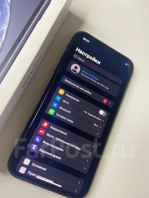 Apple iPhone Xr. �/�, 3G, 4G LTE, NFC ����