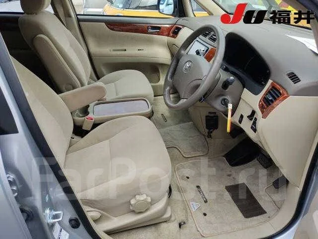 Toyota Ipsum. �������, 4wd, 2.4 (160��.�.), ������, 49����. ��, �/�, ��� ���. ��� ����� �� ������������ ����
