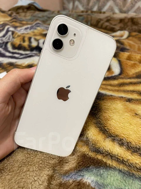 Apple iPhone 12. �/�, �����, 4G LTE ����