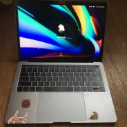 Apple MacBook Pro 13 2018. 13.3", 2,3����, ��� 8 ��, ���� 256���, WiFi, Bluetooth, ����������� �� 12��. ����