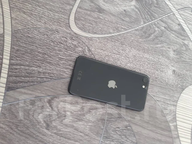 Apple iPhone SE 2020. �/�, ������, 3G, 4G LTE, NFC ����