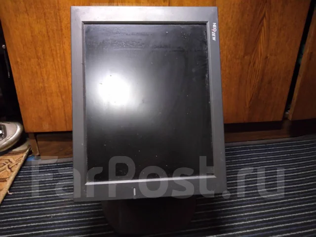 Atec. 15.7" ����