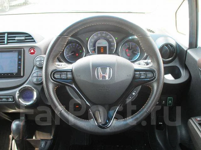Honda Fit Shuttle. ��������, ��������, 1.3 (88��.�.), ������, 35����. ��, �/�. ��� ����� �� ������������ ����