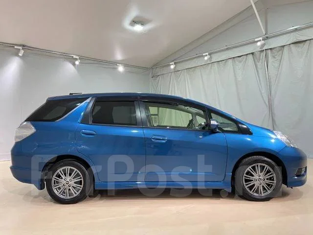 Honda Fit Shuttle. ��������, ��������, 1.3 (88��.�.), ������, 30����. ��, �/�. ��� ����� �� ������������ ����