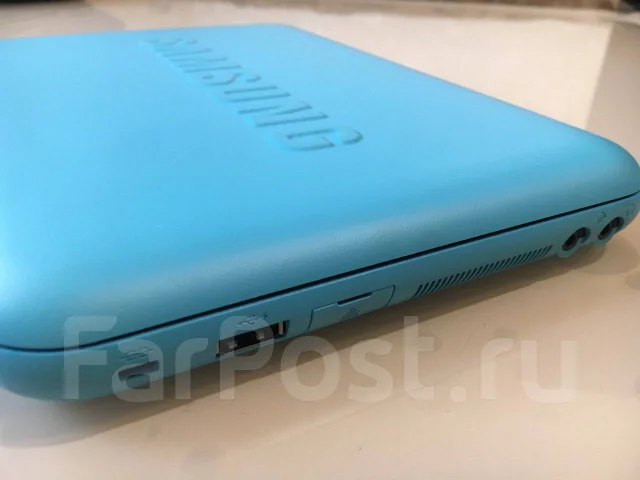 Samsung. 10.1", 1,6����, ��� 1024 ��, ���� 160���, WiFi: 1, Bluetooth: 1, ����������� �� 5��. ����