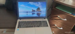 Asus VivoBook Max X541SA. 15.6", 1,6����, ��� 4 ��, ���� 120���, WiFi: 1, Bluetooth: 1, ����������� �� 6��. ����