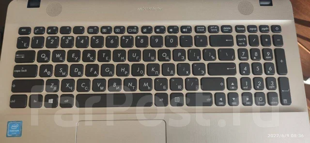 Asus VivoBook Max X541SA. 15.6", 1,6����, ��� 4 ��, ���� 120���, WiFi: 1, Bluetooth: 1, ����������� �� 6��. ����