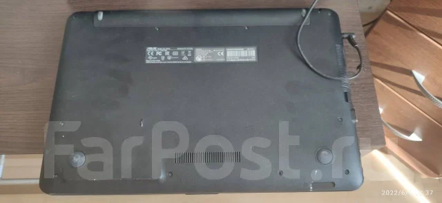 Asus VivoBook Max X541SA. 15.6", 1,6����, ��� 4 ��, ���� 120���, WiFi: 1, Bluetooth: 1, ����������� �� 6��. ����