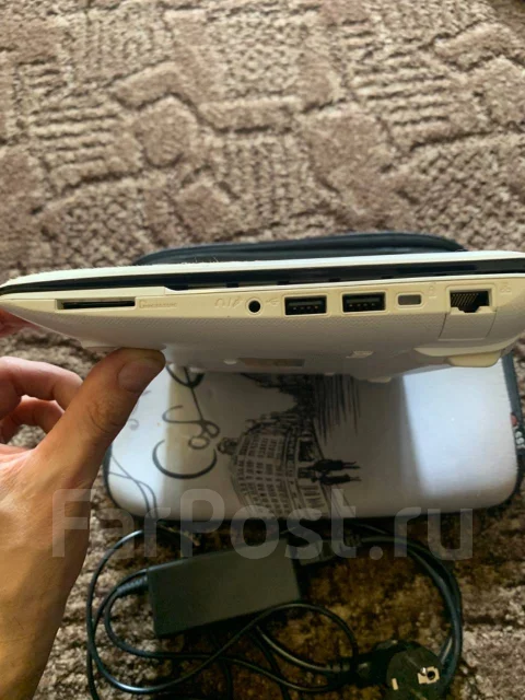 Asus Eee PC. ��� 2048 ��, WiFi: 1, Bluetooth: 1 ����