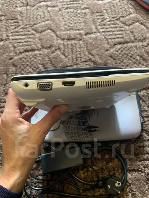 Asus Eee PC. ��� 2048 ��, WiFi: 1, Bluetooth: 1 ����