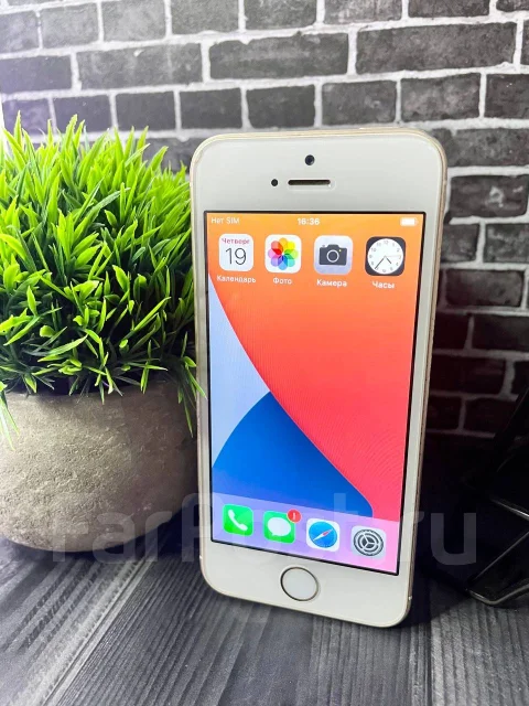 Apple iPhone SE. �/� ����