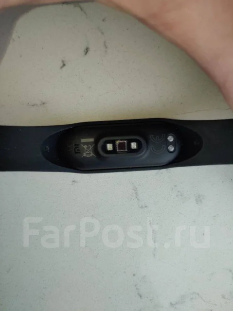 Xiaomi Mi Band 4 ����